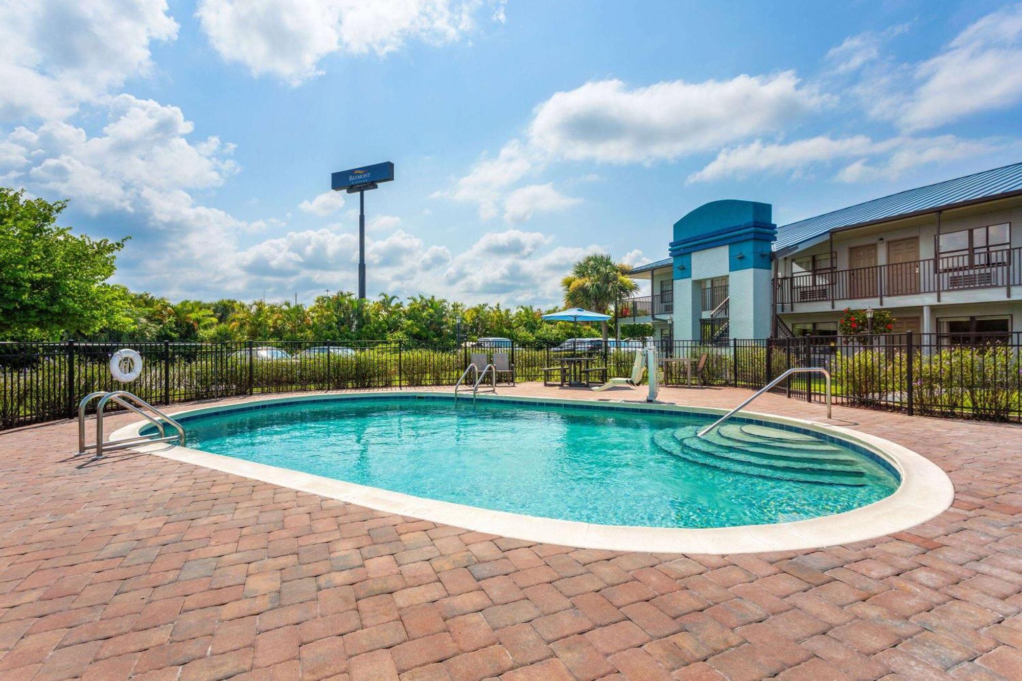 Baymont By Wyndham Punta Gorda/Port Charlotte Ξενοδοχείο Εξωτερικό φωτογραφία