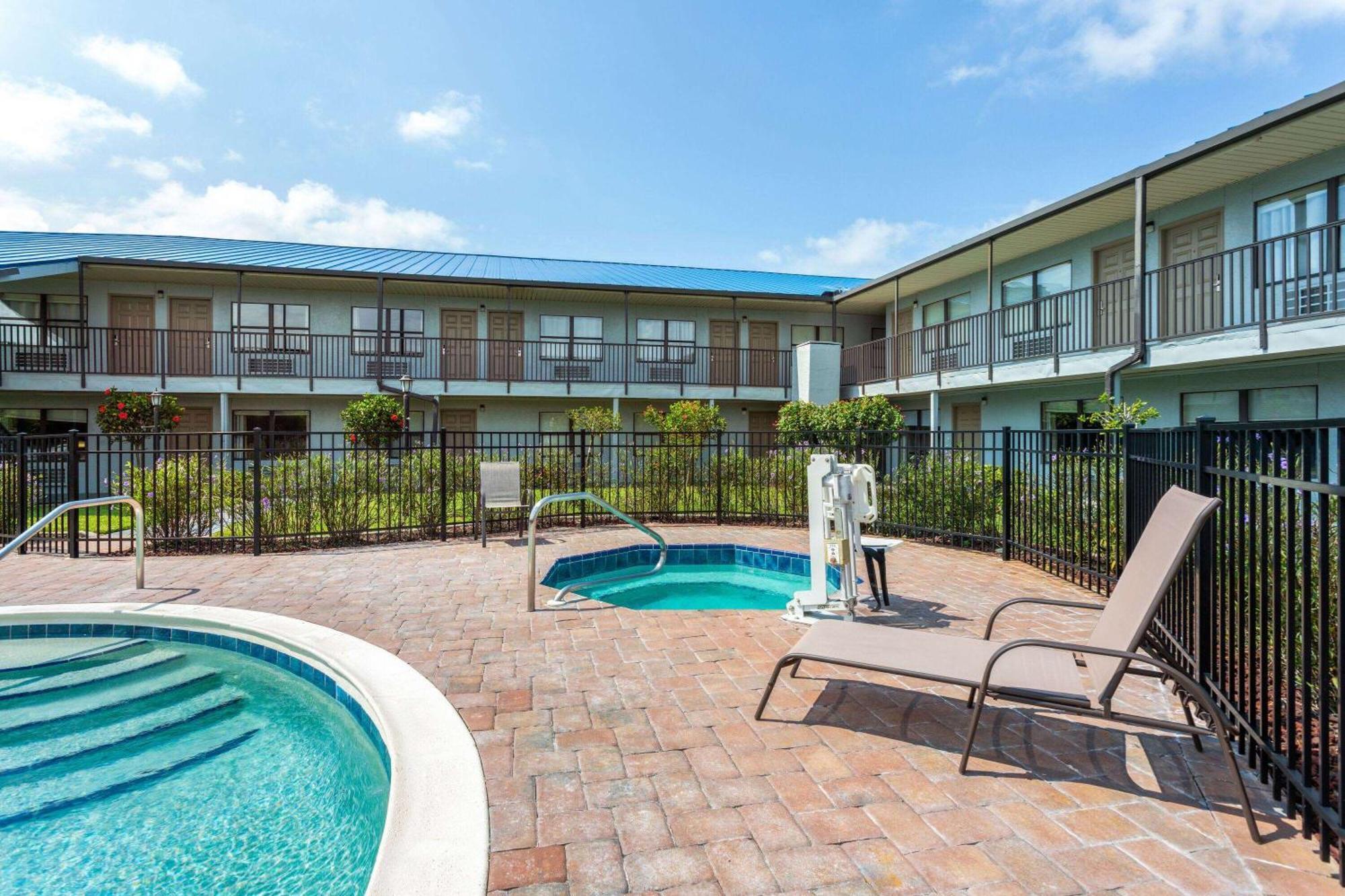 Baymont By Wyndham Punta Gorda/Port Charlotte Ξενοδοχείο Εξωτερικό φωτογραφία